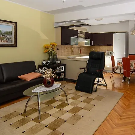 Apartman Lovorka Punat